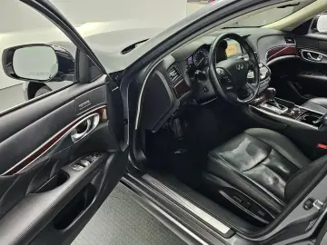2017 Infiniti Q70 с пробегом 125 271 км