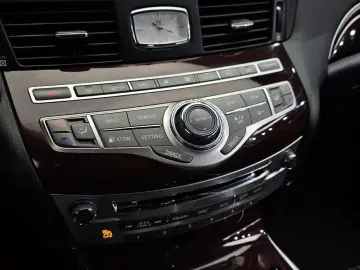 2017 Infiniti Q70 с пробегом 125 271 км