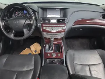 2017 Infiniti Q70 с пробегом 154 857 км