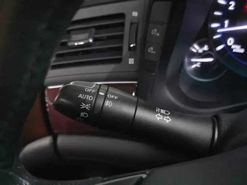 2017 Infiniti Q70 с пробегом 154 857 км