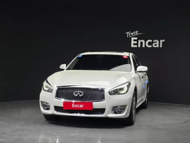 2018 Infiniti Q70 с пробегом 107 344 км