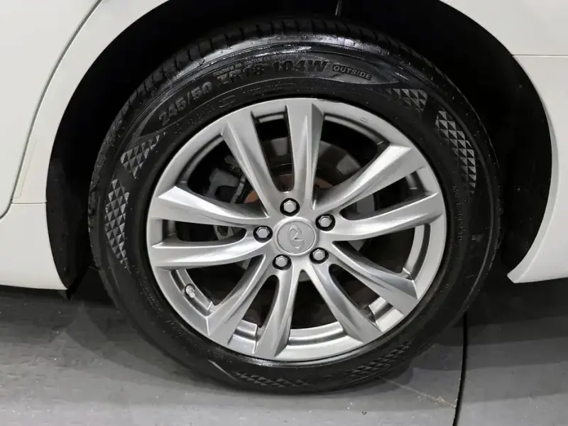 2018 Infiniti Q70 с пробегом 107 344 км