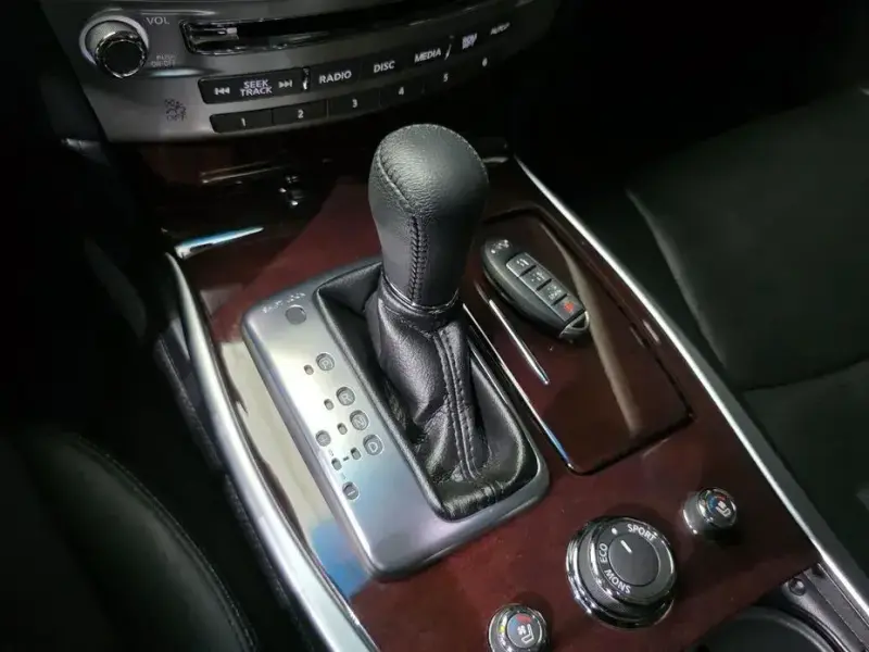 2018 Infiniti Q70 с пробегом 107 344 км