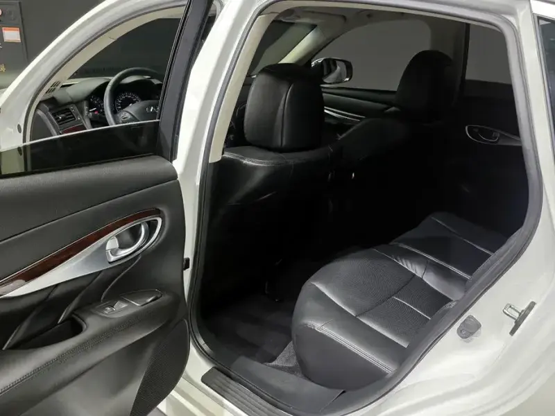 2018 Infiniti Q70 с пробегом 107 344 км