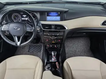 2019 Infiniti QX30 с пробегом 75 386 км
