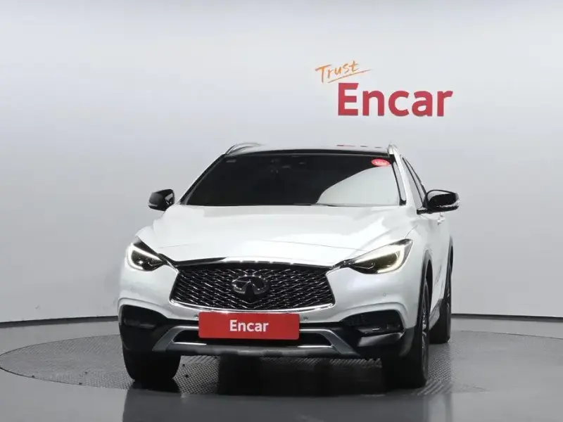 2019 Infiniti QX30 с пробегом 37 724 км