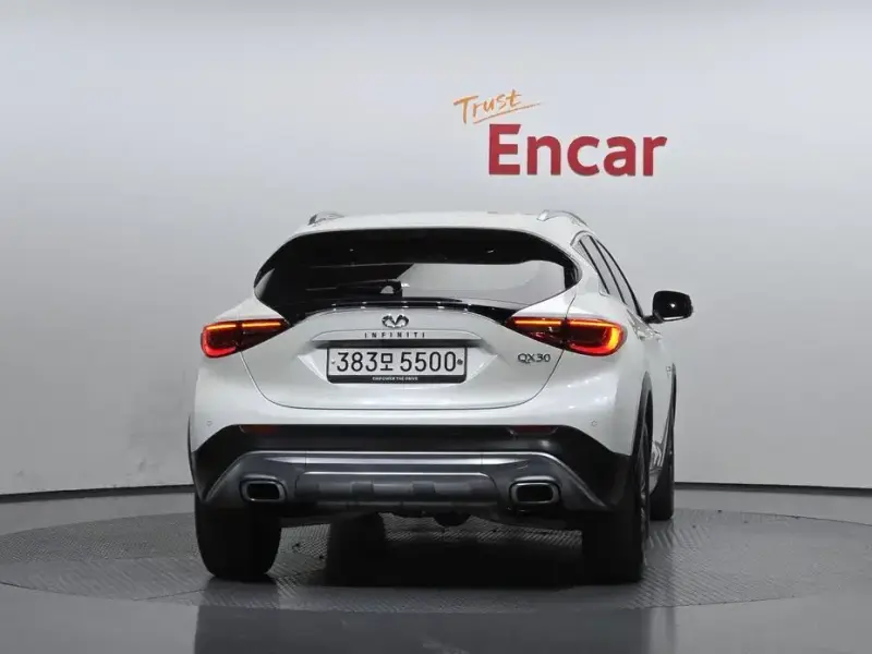 2019 Infiniti QX30 с пробегом 37 724 км