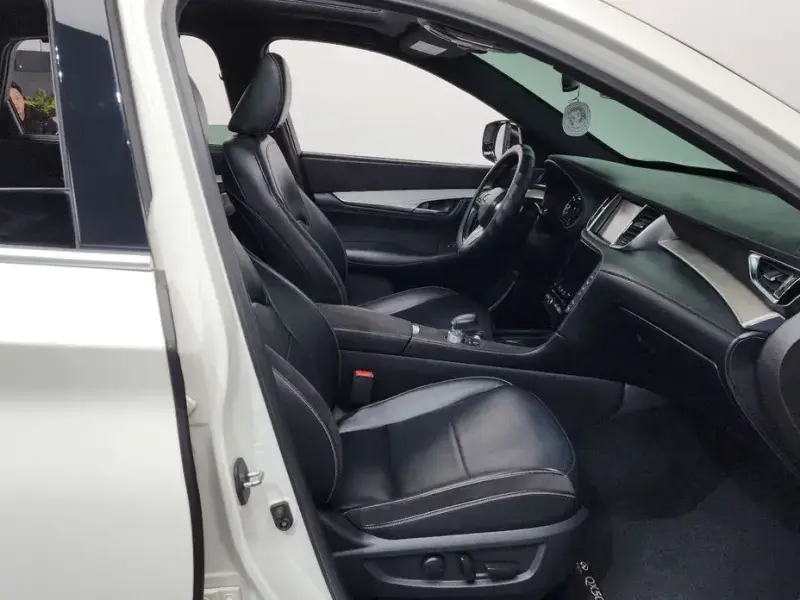 2019 Infiniti QX50 с пробегом 93 820 км