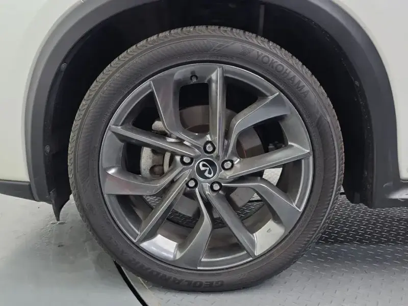 2019 Infiniti QX50 с пробегом 82 799 км