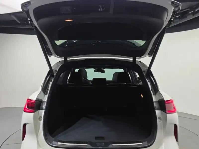 2019 Infiniti QX50 с пробегом 82 799 км