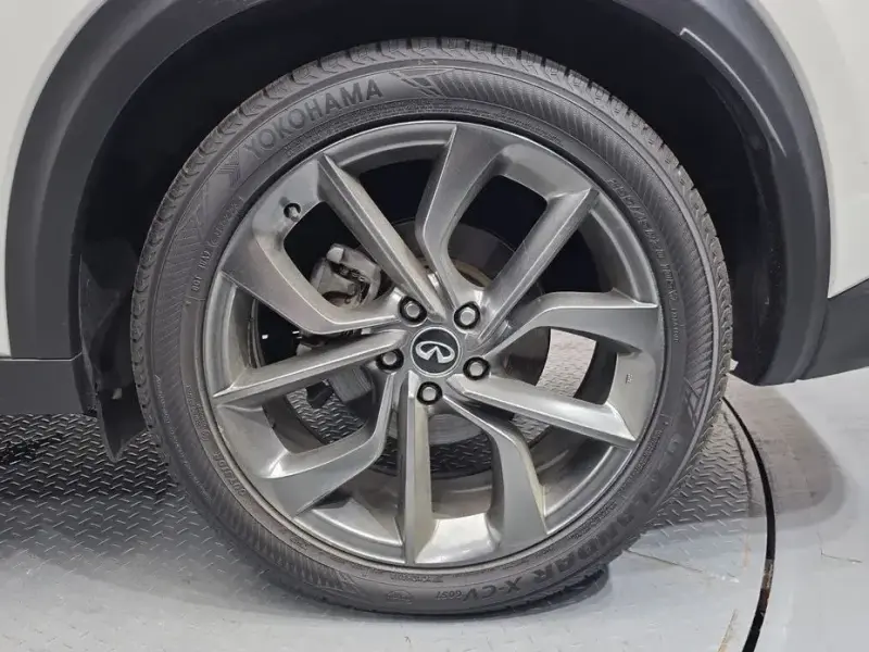 2019 Infiniti QX50 с пробегом 82 799 км