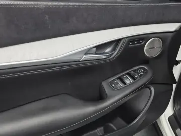 2019 Infiniti QX50 с пробегом 82 799 км