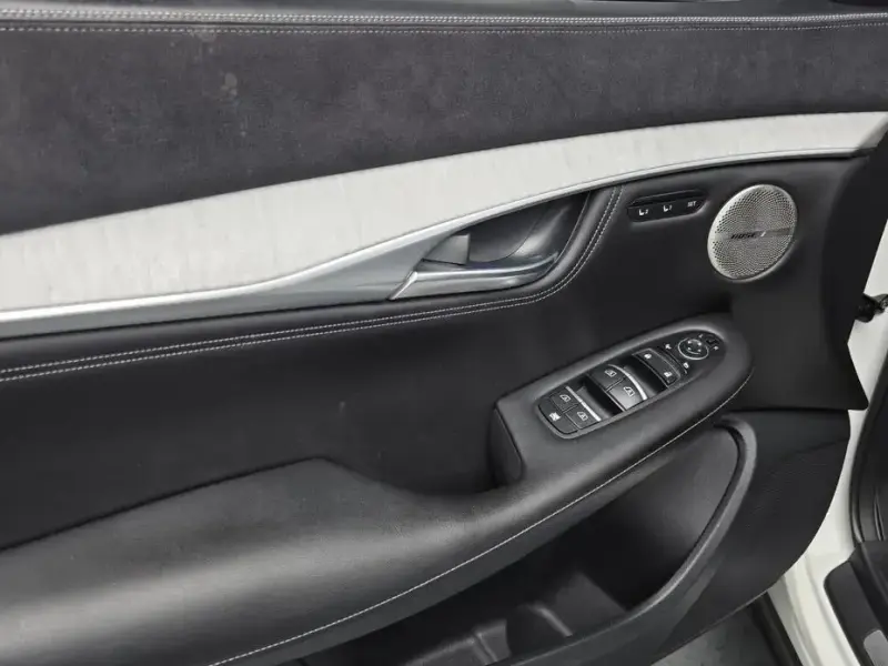 2019 Infiniti QX50 с пробегом 82 799 км