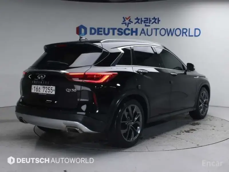 2019 Infiniti QX50 с пробегом 120 238 км