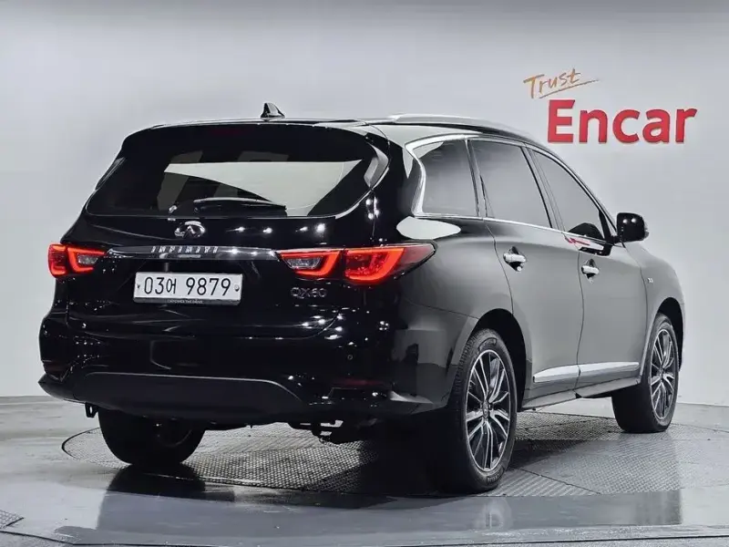 2018 Infiniti QX60 с пробегом 106 785 км