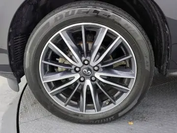 2018 Infiniti QX60 с пробегом 106 785 км