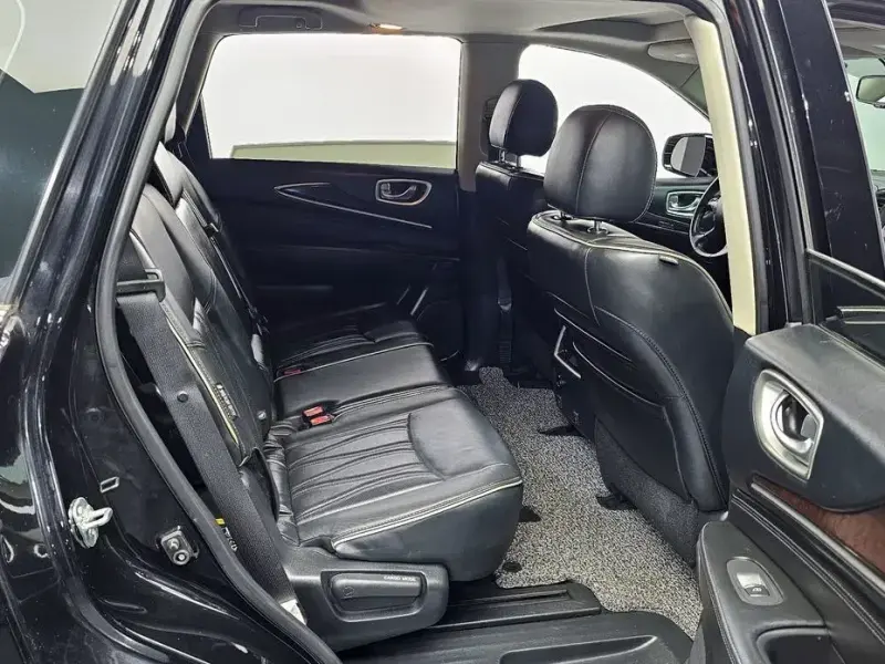 2018 Infiniti QX60 с пробегом 106 785 км