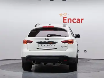 2017 Infiniti QX70 с пробегом 116 404 км