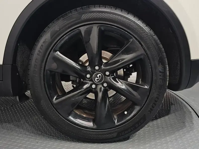 2017 Infiniti QX70 с пробегом 116 404 км