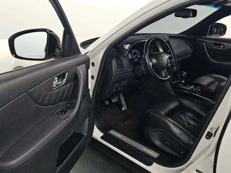 2017 Infiniti QX70 с пробегом 116 404 км