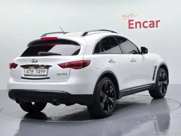 2017 Infiniti QX70 с пробегом 61 121 км