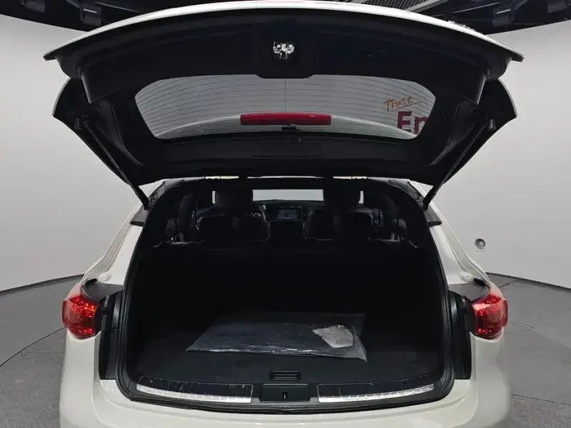 2017 Infiniti QX70 с пробегом 116 404 км