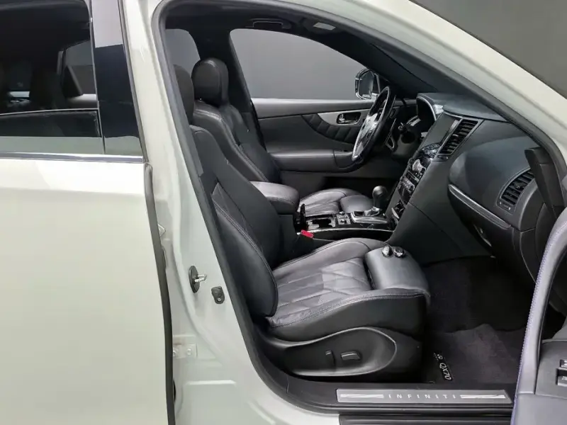 2017 Infiniti QX70 с пробегом 61 121 км