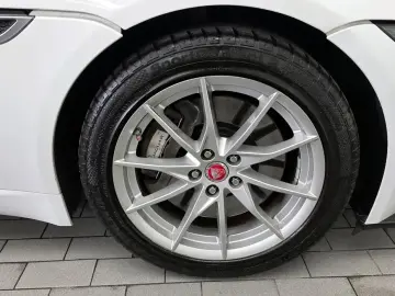 2021 Jaguar F-Type с пробегом 27 352 км