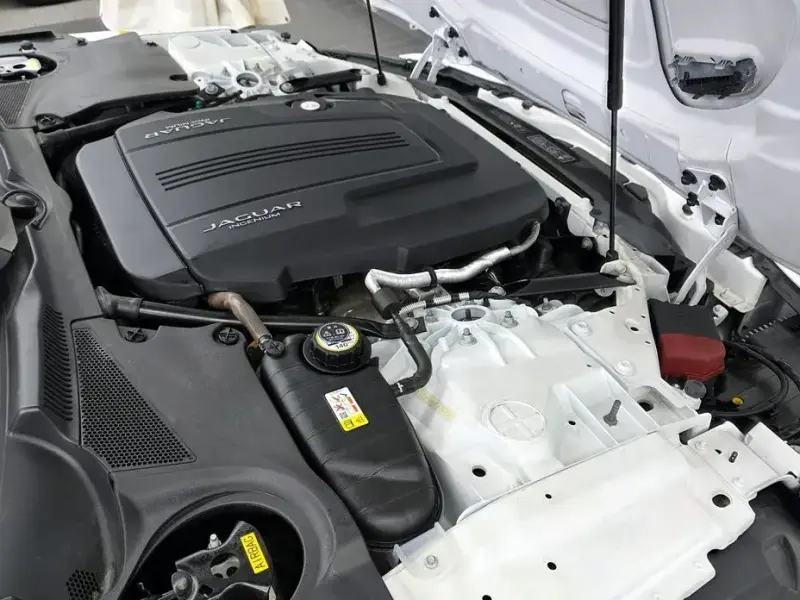 2021 Jaguar F-Type с пробегом 27 352 км
