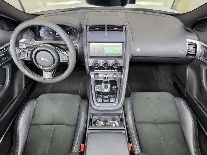 2021 Jaguar F-Type с пробегом 27 352 км