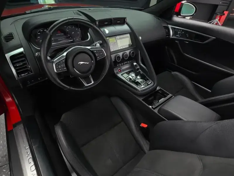 2021 Jaguar F-Type с пробегом 84 771 км