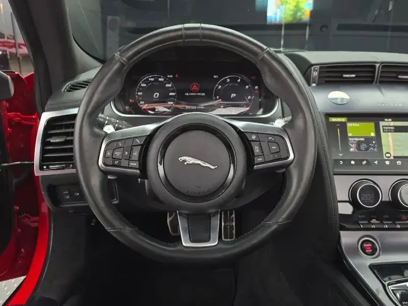2021 Jaguar F-Type с пробегом 84 771 км