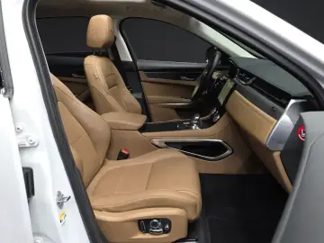 2023 Jaguar F-Pace с пробегом 57 913 км