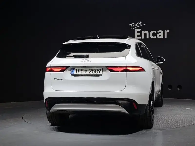 2022 Jaguar F-Pace с пробегом 104 420 км
