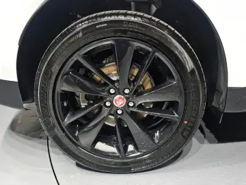 2022 Jaguar F-Pace с пробегом 104 420 км