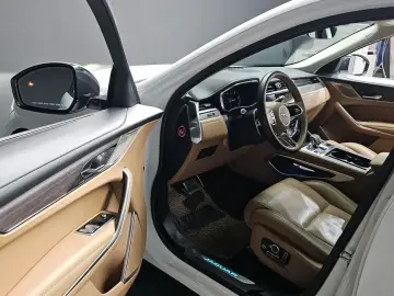 2022 Jaguar F-Pace с пробегом 104 420 км