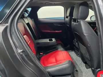 2019 Jaguar F-Pace с пробегом 145 076 км