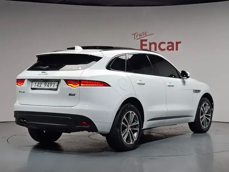 2019 Jaguar F-Pace с пробегом 45 015 км