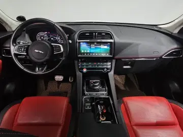 2019 Jaguar F-Pace с пробегом 45 015 км