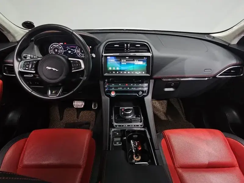 2019 Jaguar F-Pace с пробегом 45 015 км