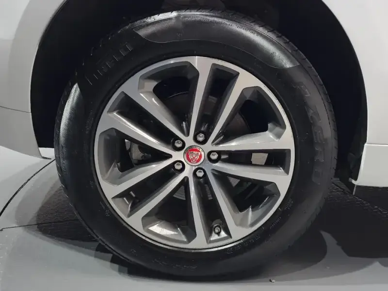 2019 Jaguar F-Pace с пробегом 45 015 км