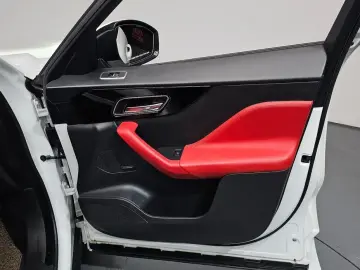 2019 Jaguar F-Pace с пробегом 45 015 км