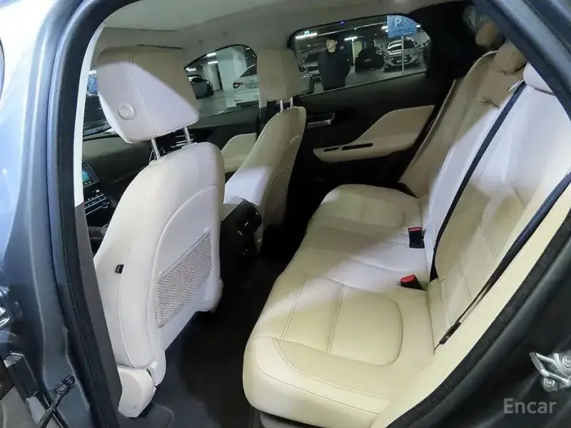 2019 Jaguar F-Pace с пробегом 108 214 км