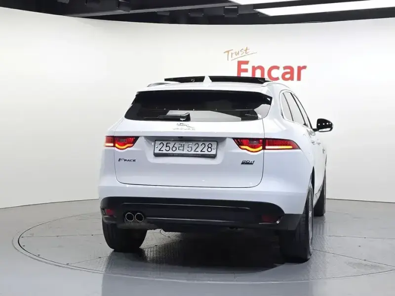 2019 Jaguar F-Pace с пробегом 114 025 км