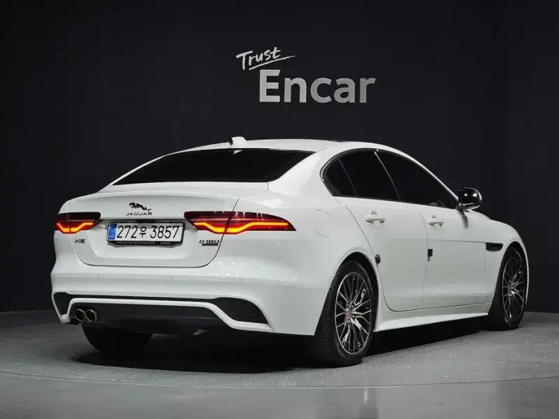 2020 Jaguar XE с пробегом 85 226 км