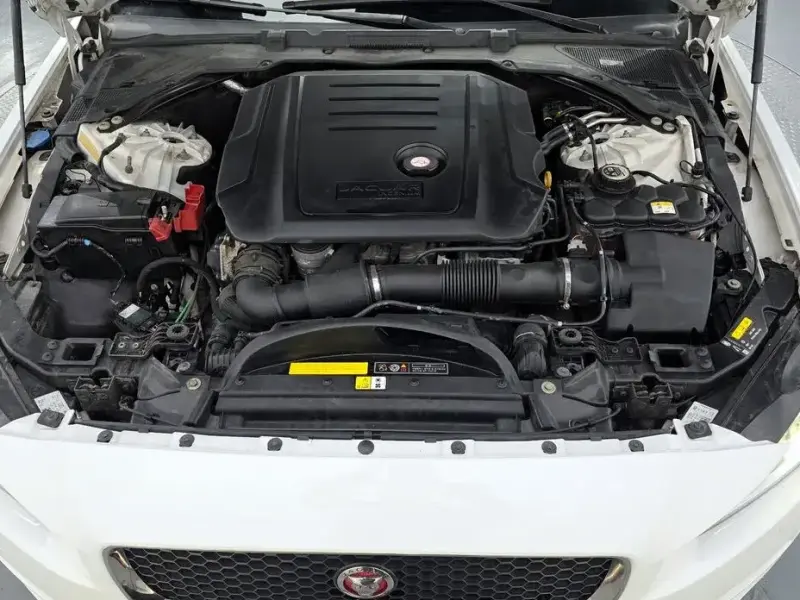 2019 Jaguar XE с пробегом 107 091 км