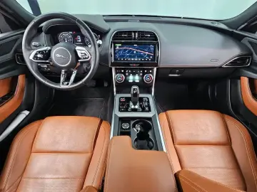 2020 Jaguar XE с пробегом 85 226 км