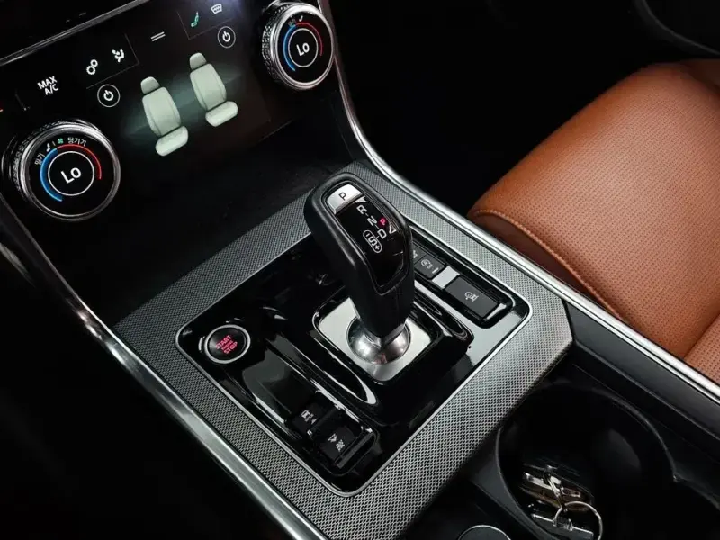 2020 Jaguar XE с пробегом 85 226 км