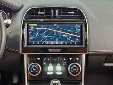 2020 Jaguar XE с пробегом 85 226 км