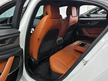 2020 Jaguar XE с пробегом 85 226 км